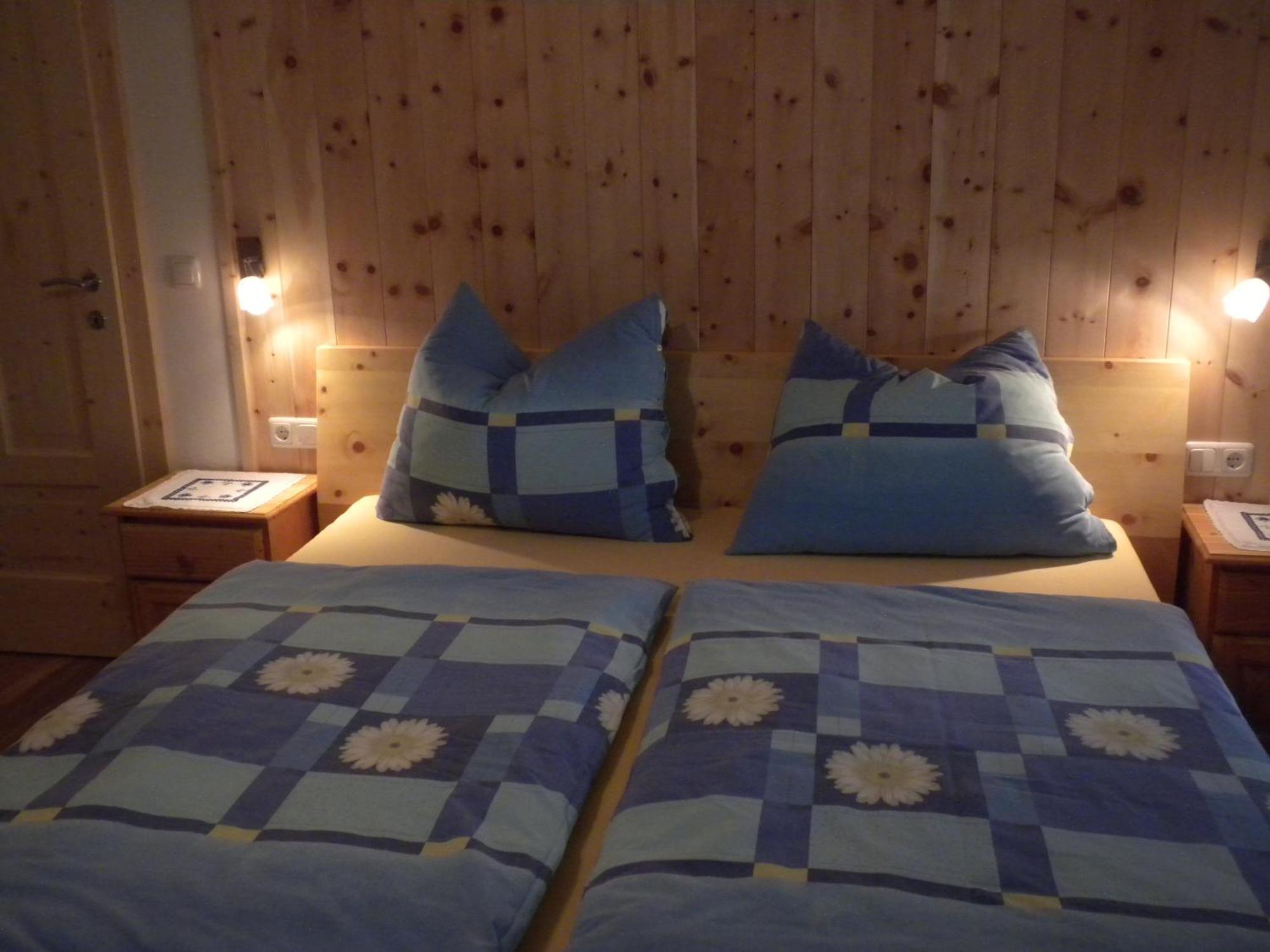 Farm stay Bio-urlaubshof Dansbach *